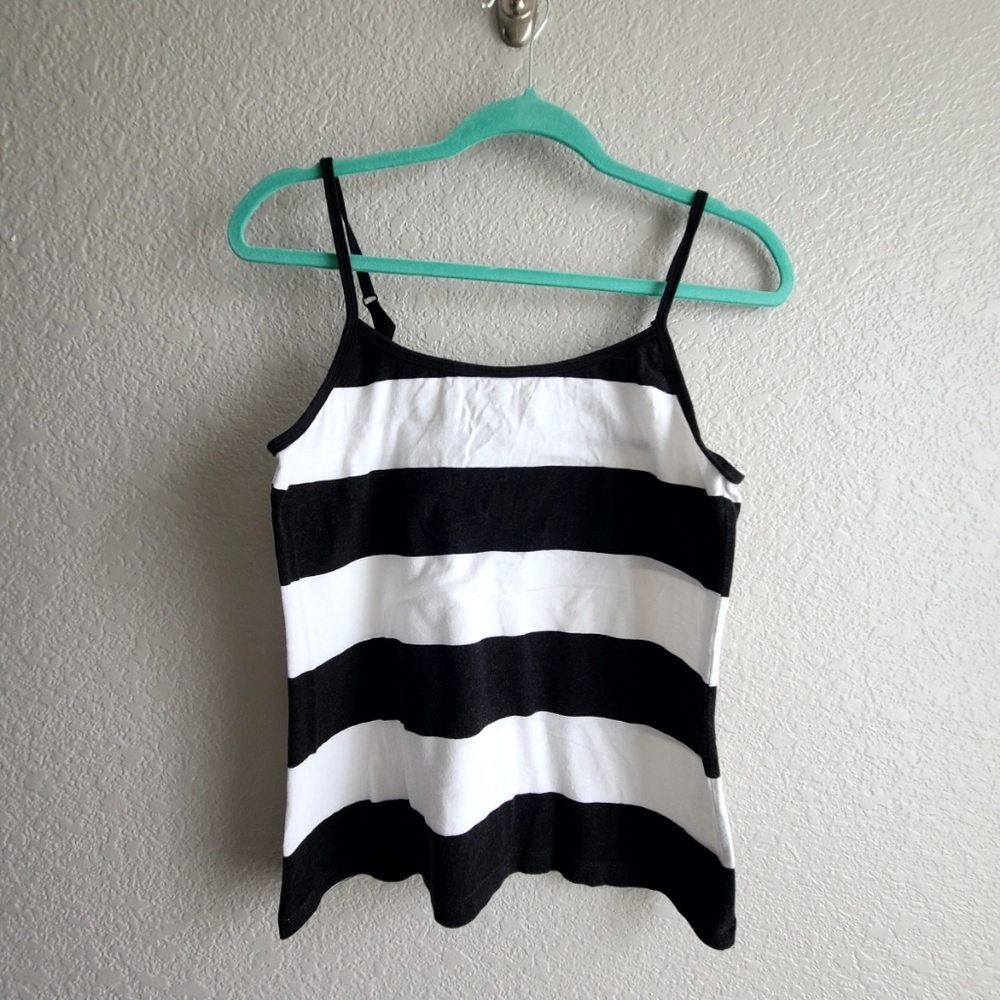 New York & Co black/white striped tank, size Large - Picture 2 of 7